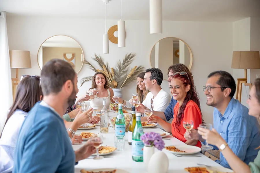 Qu’est-ce que le coliving ? Retour sur l’histoire et les modalités de cette nouvelle façon de cohabiter